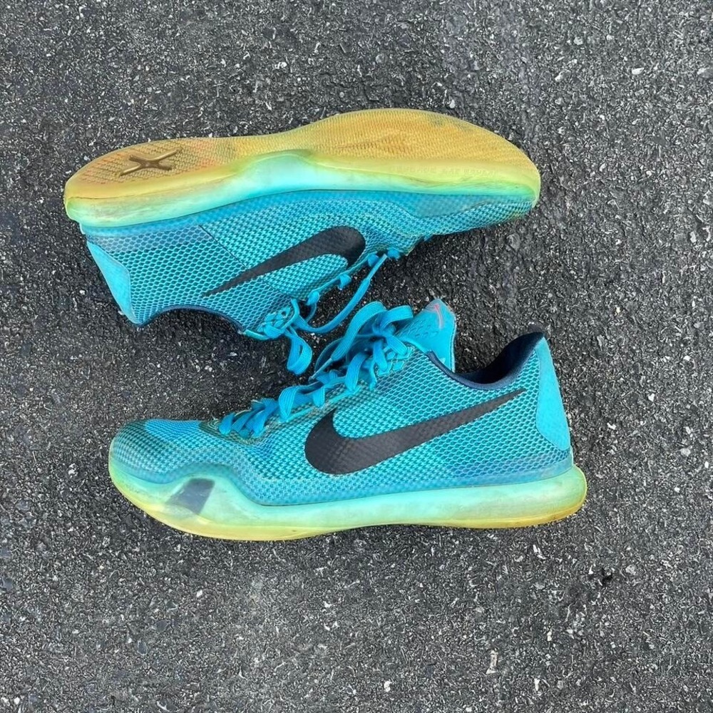Nike Kobe 10 am "Blue Lagoon" size 10.5